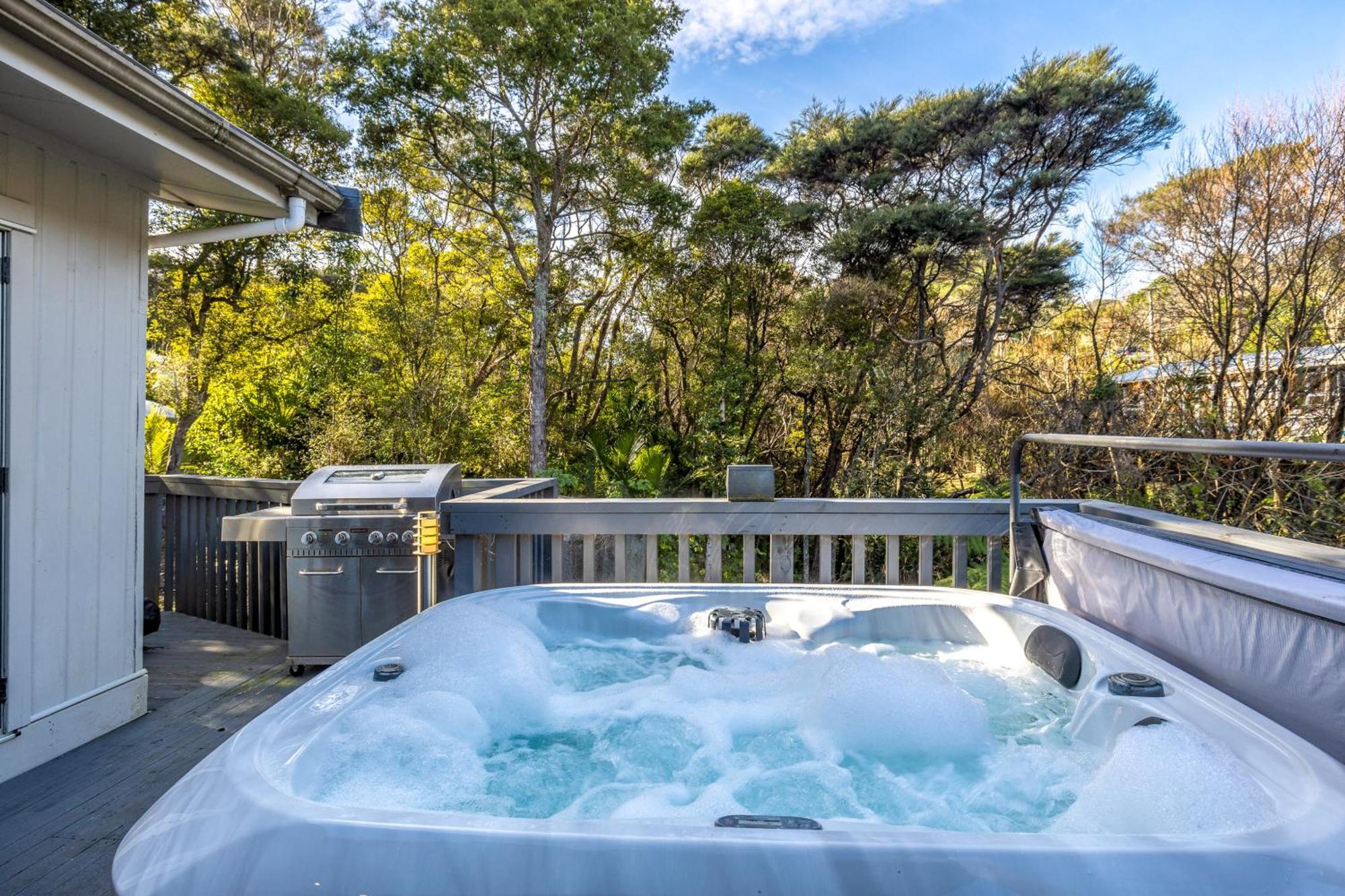 Island Sanctuary - Waiheke Holiday Home Ostend Exteriér fotografie