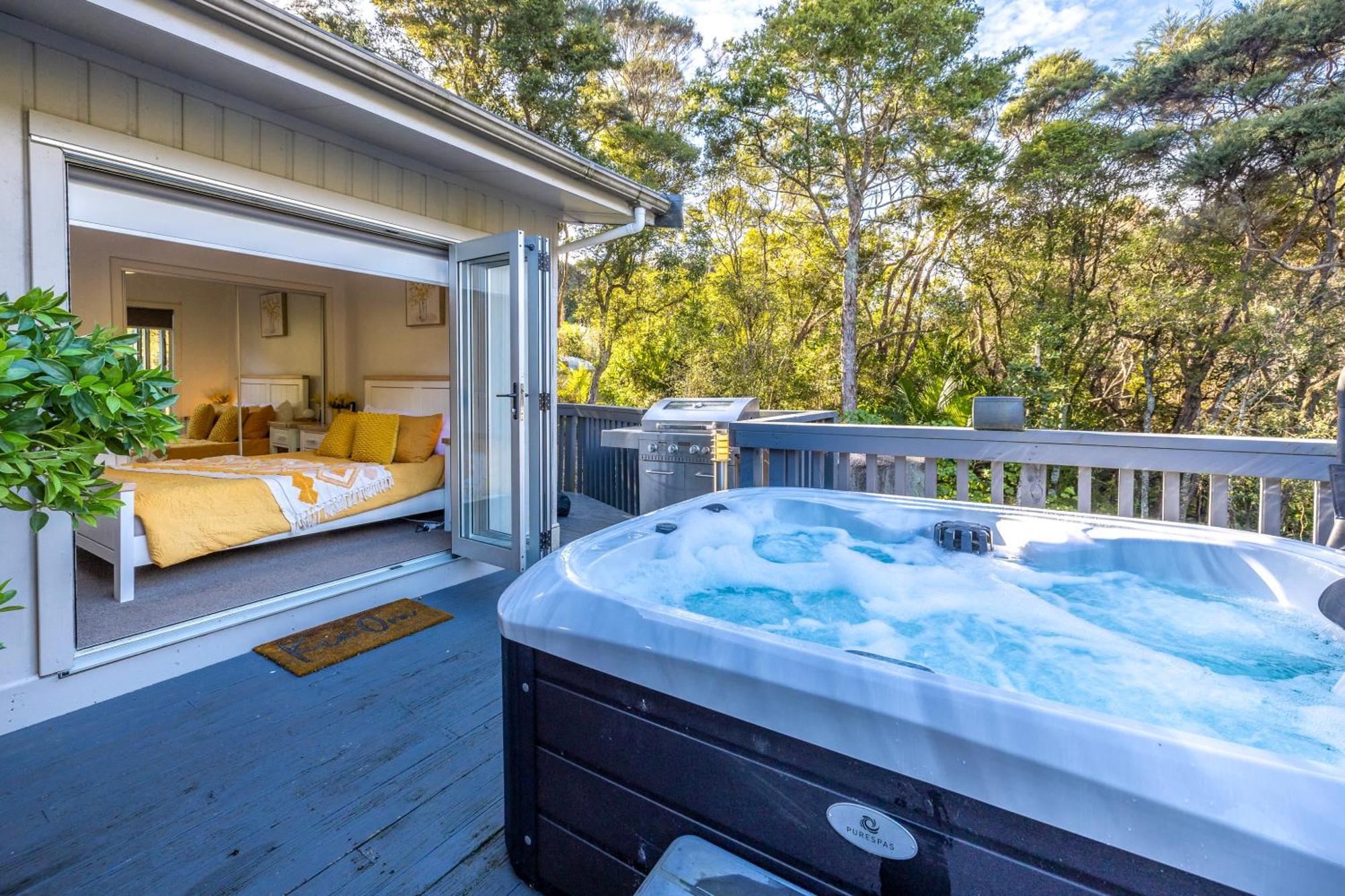 Island Sanctuary - Waiheke Holiday Home Ostend Exteriér fotografie
